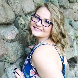 Meet your Posher, Emma